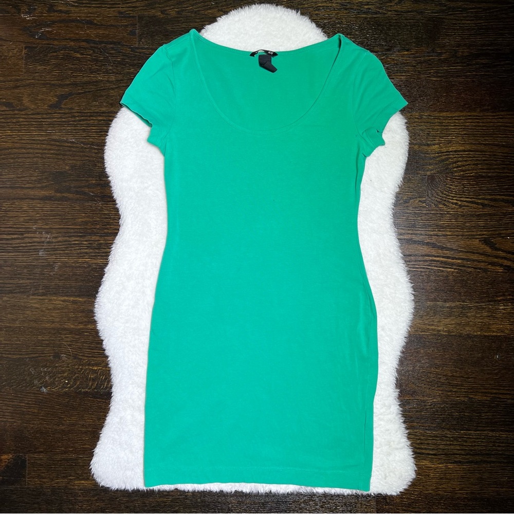 H&M Basic Kelly Green Mini Bodycon Short Sleeve Dress Size Small
